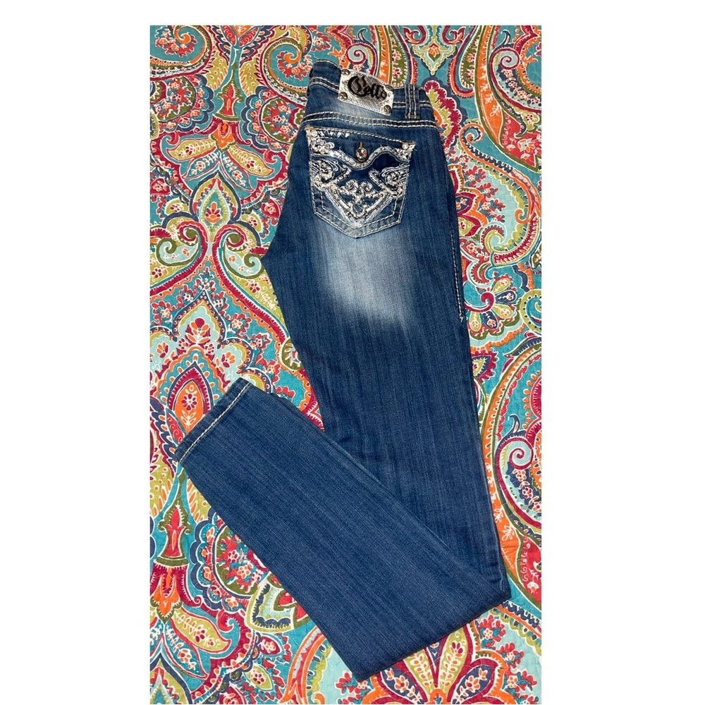 EUC Juniors Blue Slim-Fit Embellished Low Rise Jeans Size 9